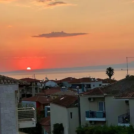 In Afytos, Halkidiki Apartment *