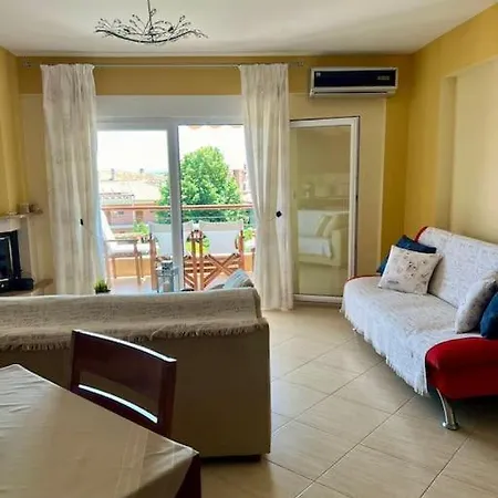 In Afytos, Halkidiki Apartment *